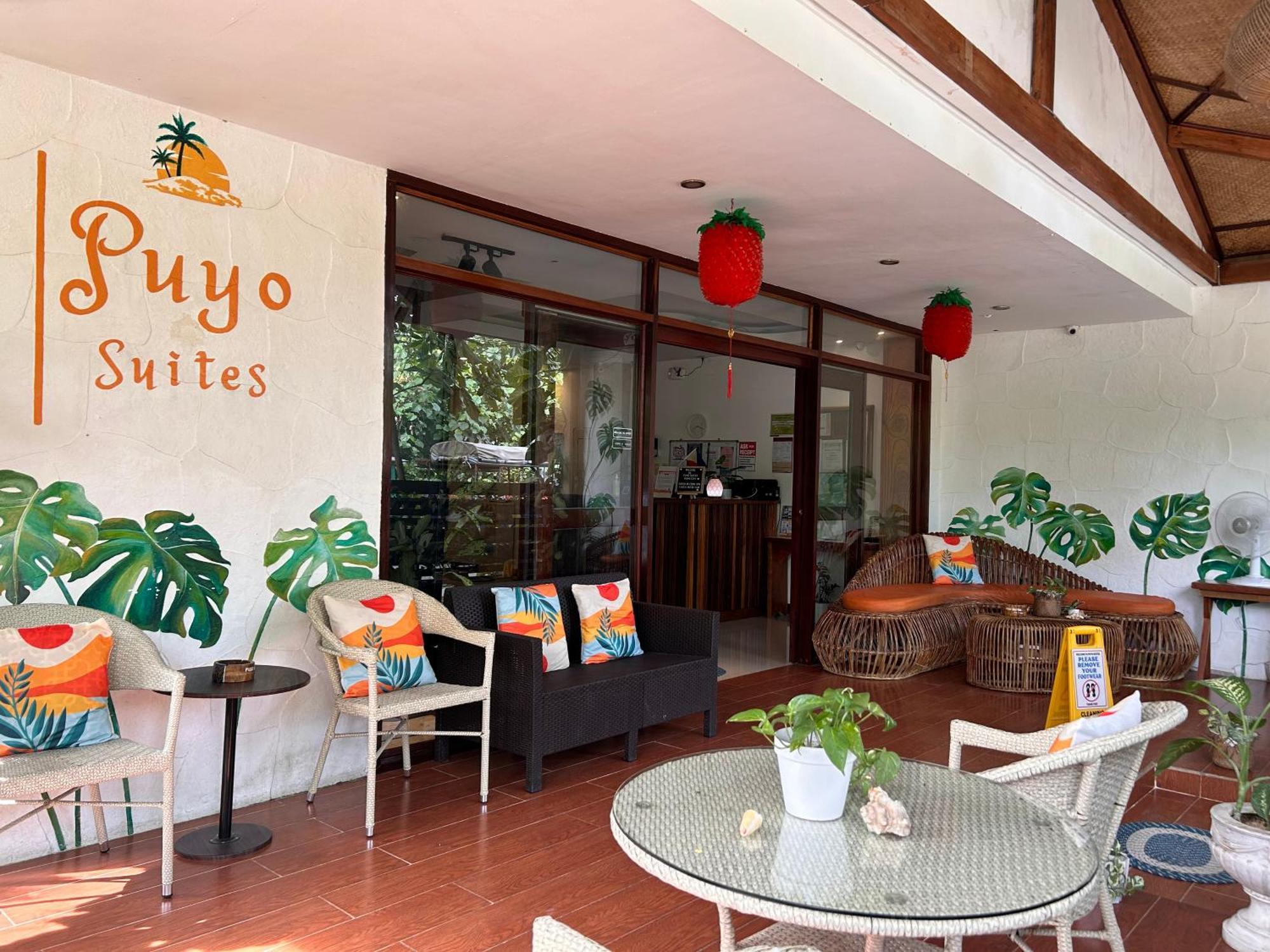 Puyo Suites Homestay General Luna  Exterior photo